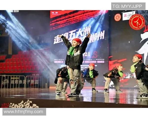 武汉街舞队的奋斗与蜕变：一段激情与梦想交织的街舞纪实之旅